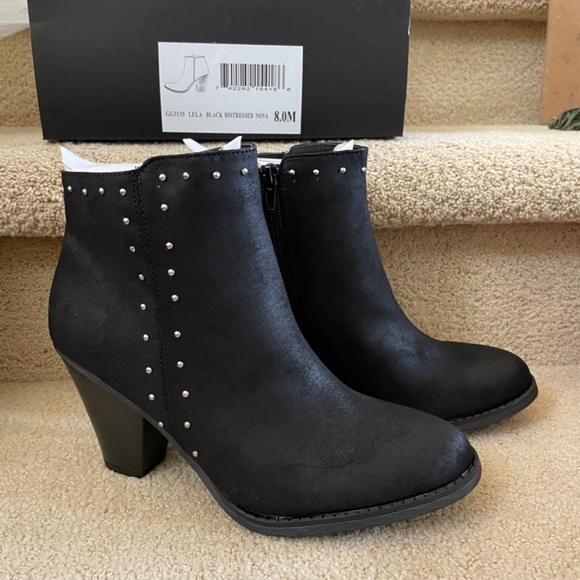 MIA black distressed nova studded booties - Picture 2 of 6